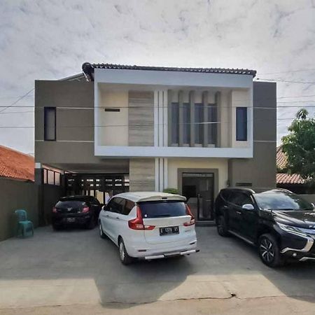 Jatiwangi Syariah Guest House Mitra Reddoorz Majalengka Luaran gambar